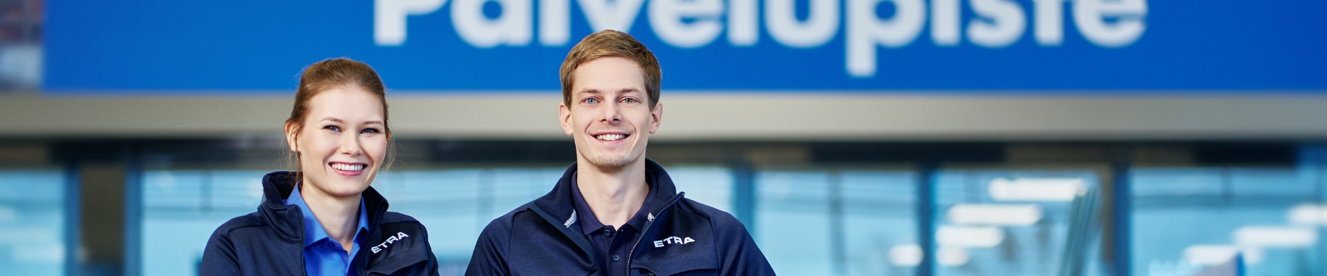 Friendly customer service at ETRA – staff ready to help at the Service Point in-store.