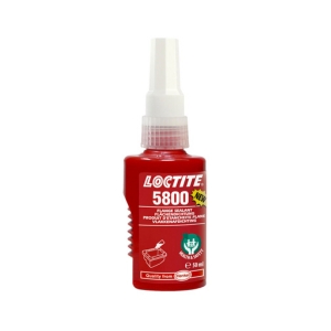 Loctite 5800 -laippatiivistepullo valkoisella taustalla. Punainen 50 ml:n pullo, jossa valkoinen korkki ja Henkelin Health & Safety -merkinnät. Etiketissä näkyy tekstit "FLANGE SEALANT" ja "NEW".